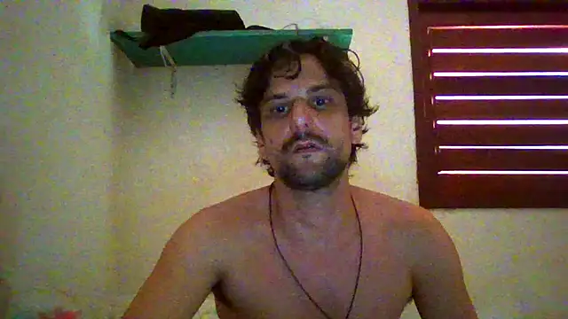 Snapshot of couplemilk chatting on 9, 5, 2026 couplemilk online show from 9, 5, 2026