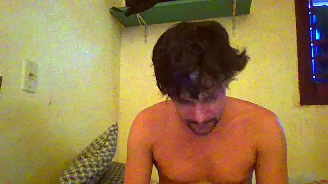 Snapshot of couplemilk chatting on 13, 5, 2026 couplemilk online show from 13, 5, 2026