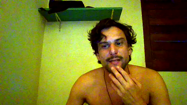 Snapshot of couplemilk chatting on 1, 6, 2026 couplemilk online show from 1, 6, 2026