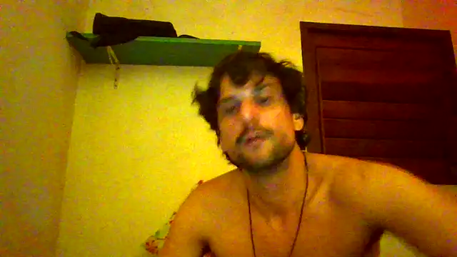 Snapshot of couplemilk chatting on 8, 6, 2026 couplemilk online show from 8, 6, 2026