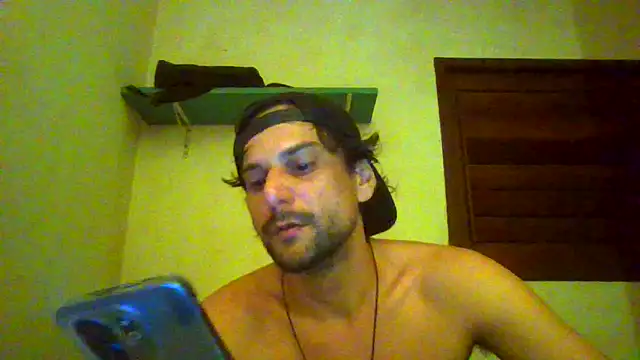 Snapshot of couplemilk chatting on 11, 6, 2026 couplemilk online show from 11, 6, 2026