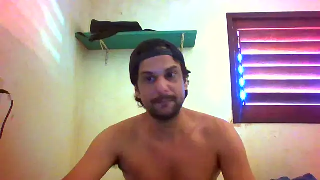 Snapshot of couplemilk chatting on 19, 6, 2026 couplemilk online show from 19, 6, 2026