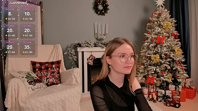 Snapshot of IsabellaTorrance chatting on 8, 12, 2024 IsabellaTorrance online show from 8, 12, 2024