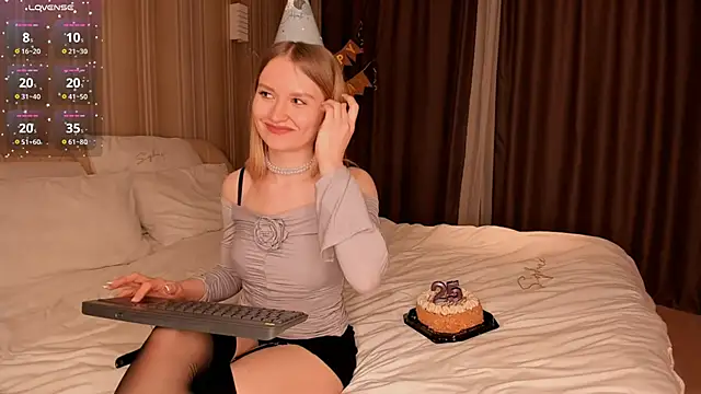 Snapshot of IsabellaTorrance chatting on 21, 12, 2024 IsabellaTorrance online show from 21, 12, 2024