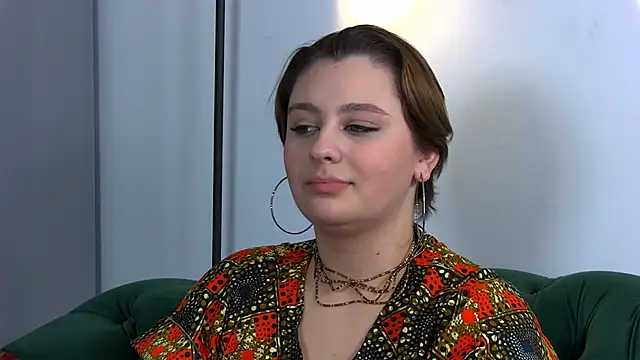 Snapshot of MaryMurray chatting on 3, 2, 2025 MaryMurray online show from 3, 2, 2025