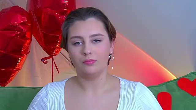 Snapshot of MaryMurray chatting on 17, 2, 2025 MaryMurray online show from 17, 2, 2025