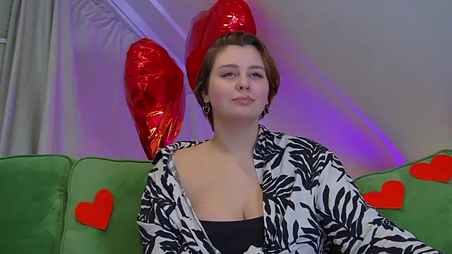 Snapshot of MaryMurray chatting on 25, 2, 2025 MaryMurray online show from 25, 2, 2025