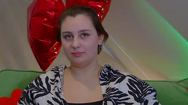 Snapshot of MaryMurray chatting on 25, 2, 2025 MaryMurray online show from 25, 2, 2025