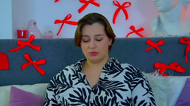 Snapshot of MaryMurray chatting on 4, 3, 2025 MaryMurray online show from 4, 3, 2025