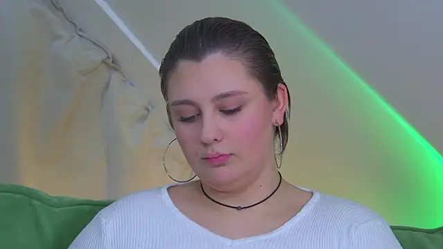 Snapshot of MaryMurray chatting on 13, 3, 2025 MaryMurray online show from 13, 3, 2025