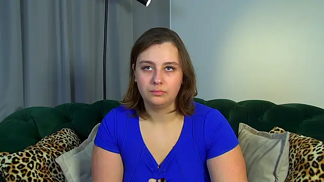 Snapshot of MaryMurray chatting on 9, 10, 2025 MaryMurray online show from 9, 10, 2025