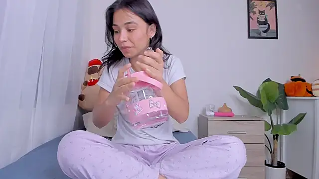 Adriennesexxx online show from 26, 10, 2025