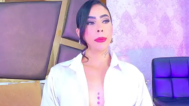 GiahDaniels online show from 8, 4, 2026