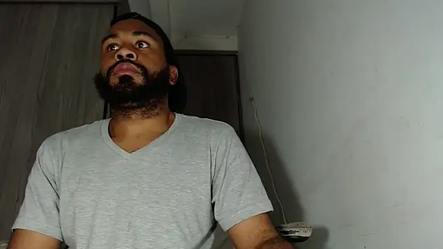 KaelMoreau online show from 7, 3, 2025