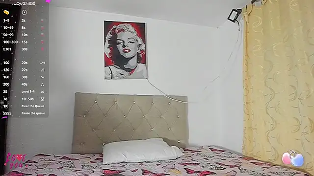 Snapshot of Vahiolet_smith chatting on 17, 9, 2025 Vahiolet smith online show from 17, 9, 2025