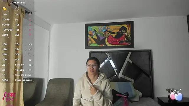 Snapshot of Vahiolet_smith chatting on 12, 11, 2025 Vahiolet smith online show from 12, 11, 2025