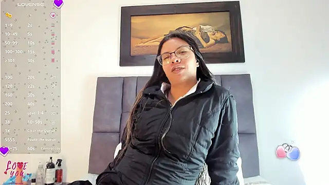 Snapshot of Vahiolet_smith chatting on 7, 3, 2026 Vahiolet smith online show from 7, 3, 2026