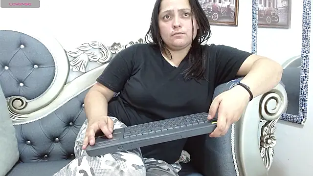 KataleyaStiward online show from 2, 2, 2026