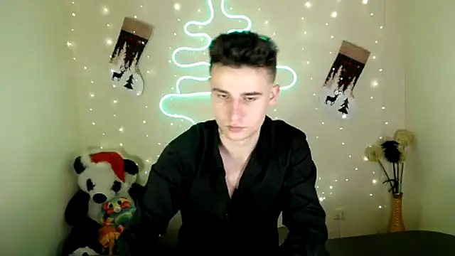 Snapshot of Mike_severi2 chatting on 19, 12, 2024 Mike severi2 online show from 19, 12, 2024