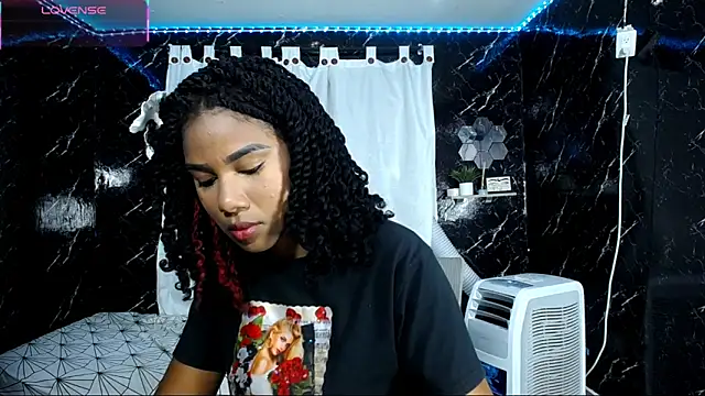 Snapshot of Hillary_queen chatting on 24, 9, 2025 Hillary queen online show from 24, 9, 2025