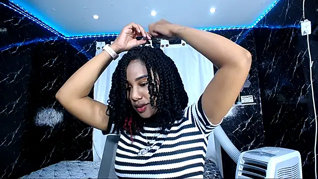 Snapshot of Hillary_queen chatting on 26, 9, 2025 Hillary queen online show from 26, 9, 2025