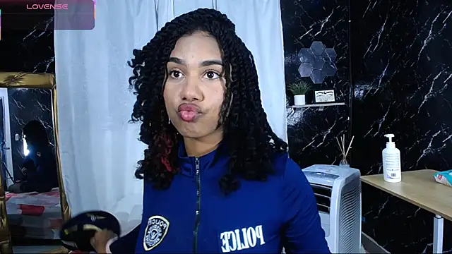 Snapshot of Hillary_queen chatting on 31, 10, 2025 Hillary queen online show from 31, 10, 2025