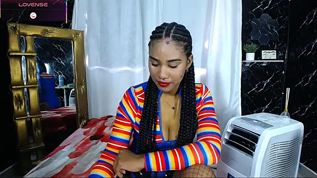 Snapshot of Hillary_queen chatting on 9, 11, 2025 Hillary queen online show from 9, 11, 2025