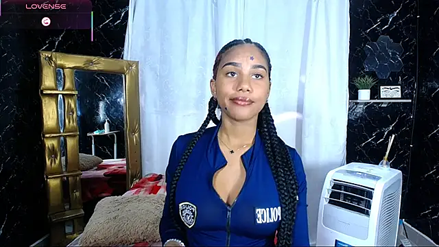 Snapshot of Hillary_queen chatting on 10, 11, 2025 Hillary queen online show from 10, 11, 2025