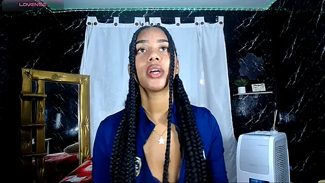 Snapshot of Hillary_queen chatting on 29, 11, 2025 Hillary queen online show from 29, 11, 2025