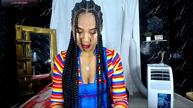 Snapshot of Hillary_queen chatting on 30, 11, 2025 Hillary queen online show from 30, 11, 2025