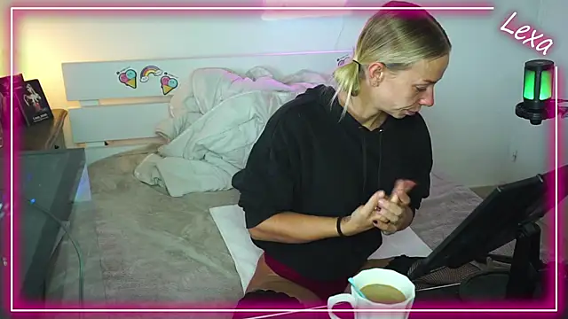 Lexa xoxo online show from 2, 11, 2025