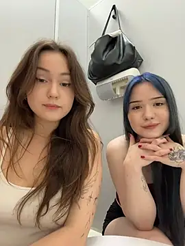 Peachy Dream online show from 4, 7, 2026