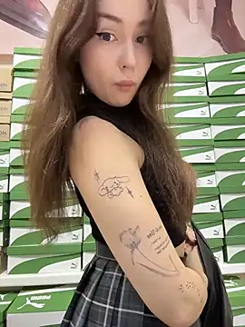Peachy Dream online show from 10, 7, 2026