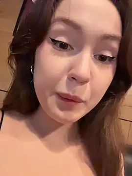 Peachy Dream online show from 13, 7, 2026