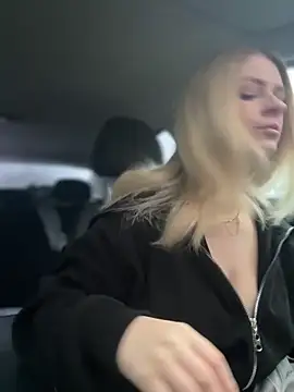 Love Bri online show from 17, 12, 2025