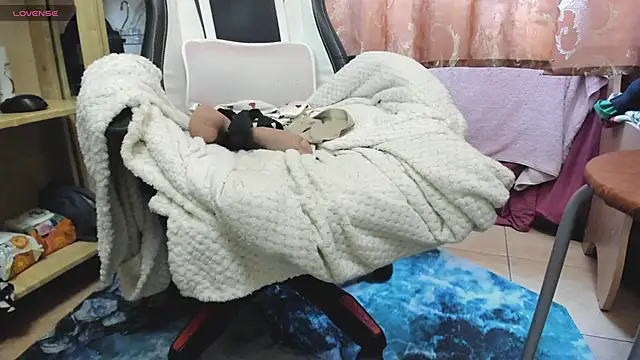 Snapshot of Queen_Sport chatting on 1, 11, 2025 Queen Sport online show from 1, 11, 2025