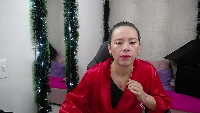 lauraguzman online show from 29, 12, 2024