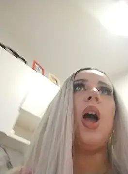 AdelinaJude online show from 5, 10, 2025