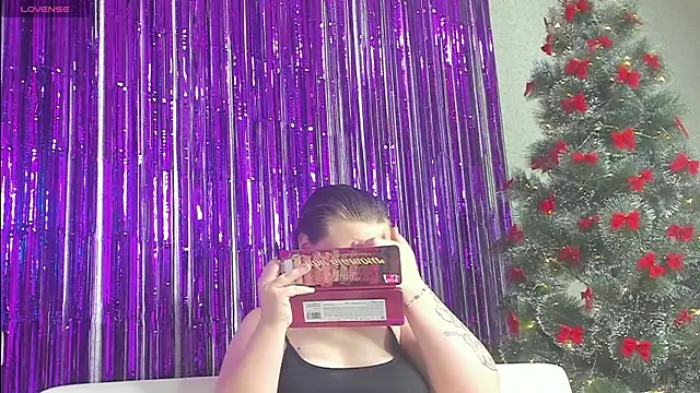 Snapshot of Seductive_She_Wolf chatting on 8, 1, 2025 Seductive She Wolf online show from 8, 1, 2025