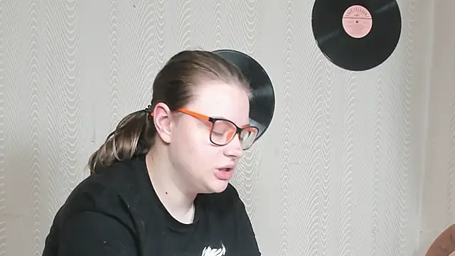 Seductive She Wolf online show from 6, 2, 2026