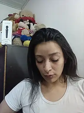 Snapshot of Sarah_Hornny chatting on 26, 7, 2026 Sarah Hornny online show from 26, 7, 2026