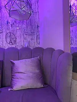 AbyThompson online show from 5, 1, 2026