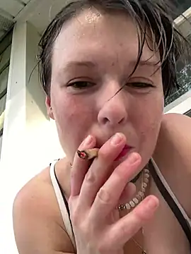 Snapshot of KatieBARBiE98 chatting on 1, 7, 2026 KatieBARBiE98 online show from 1, 7, 2026