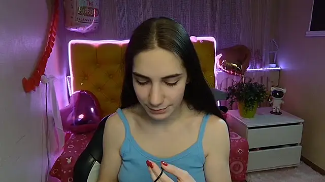 Snapshot of NikaStark_ chatting on 12, 2, 2025 NikaStark online show from 12, 2, 2025
