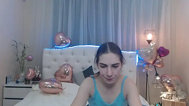 Snapshot of NikaStark_ chatting on 13, 2, 2025 NikaStark online show from 13, 2, 2025