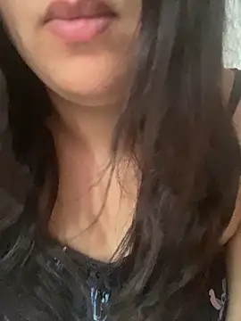 Snapshot of yassminsexy22 chatting on 26, 10, 2025 yassminsexy22 online show from 26, 10, 2025