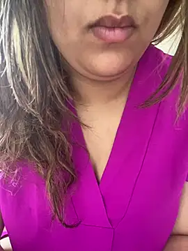 yassminsexy22 online show from 3, 6, 2026
