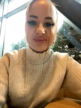 Snapshot of beautydiamond chatting on 9, 11, 2025 beautydiamond online show from 9, 11, 2025