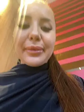 Snapshot of beautydiamond chatting on 16, 11, 2025 beautydiamond online show from 16, 11, 2025