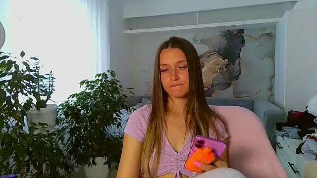 Snapshot of Submissive_love chatting on 5, 6, 2026 Submissive love online show from 5, 6, 2026